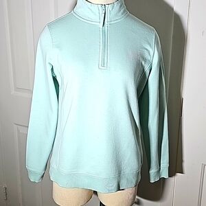 Vineyard vine vintage sweatshirt henley style. Size small. Light green.